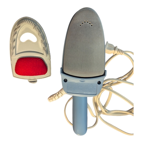 Hamilton Beach Travel Iron W Steamer Lint Brush & Storage Bag Dual Voltage Model - Picture 7 of 11